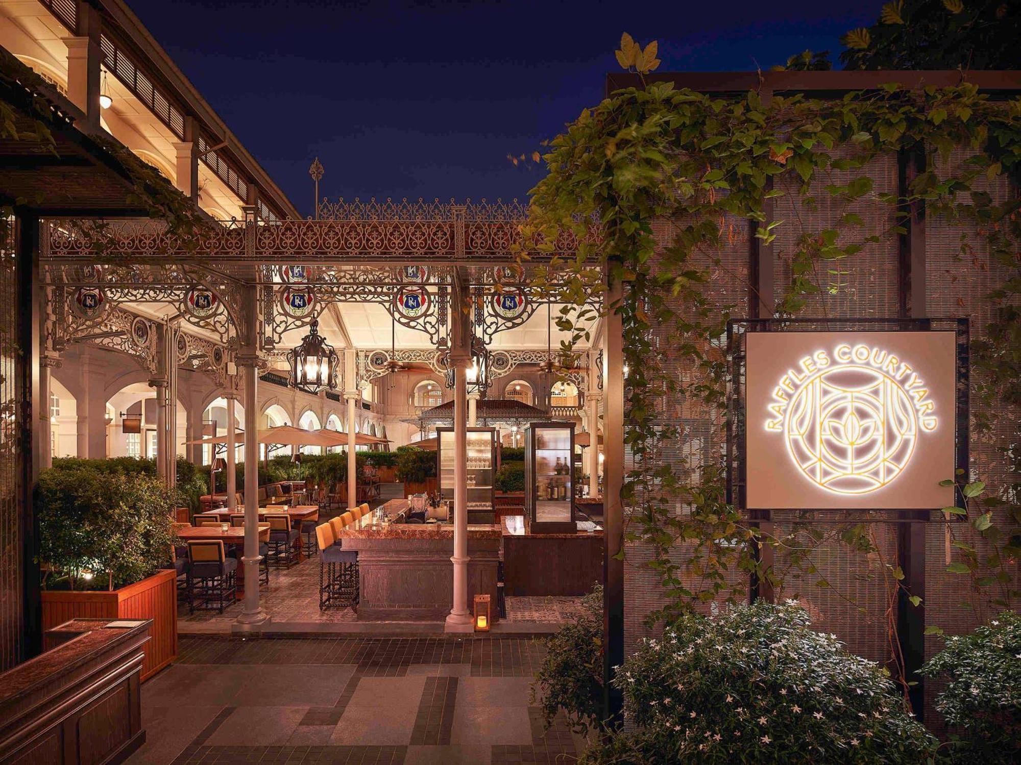 Raffles Khách sạn 5*