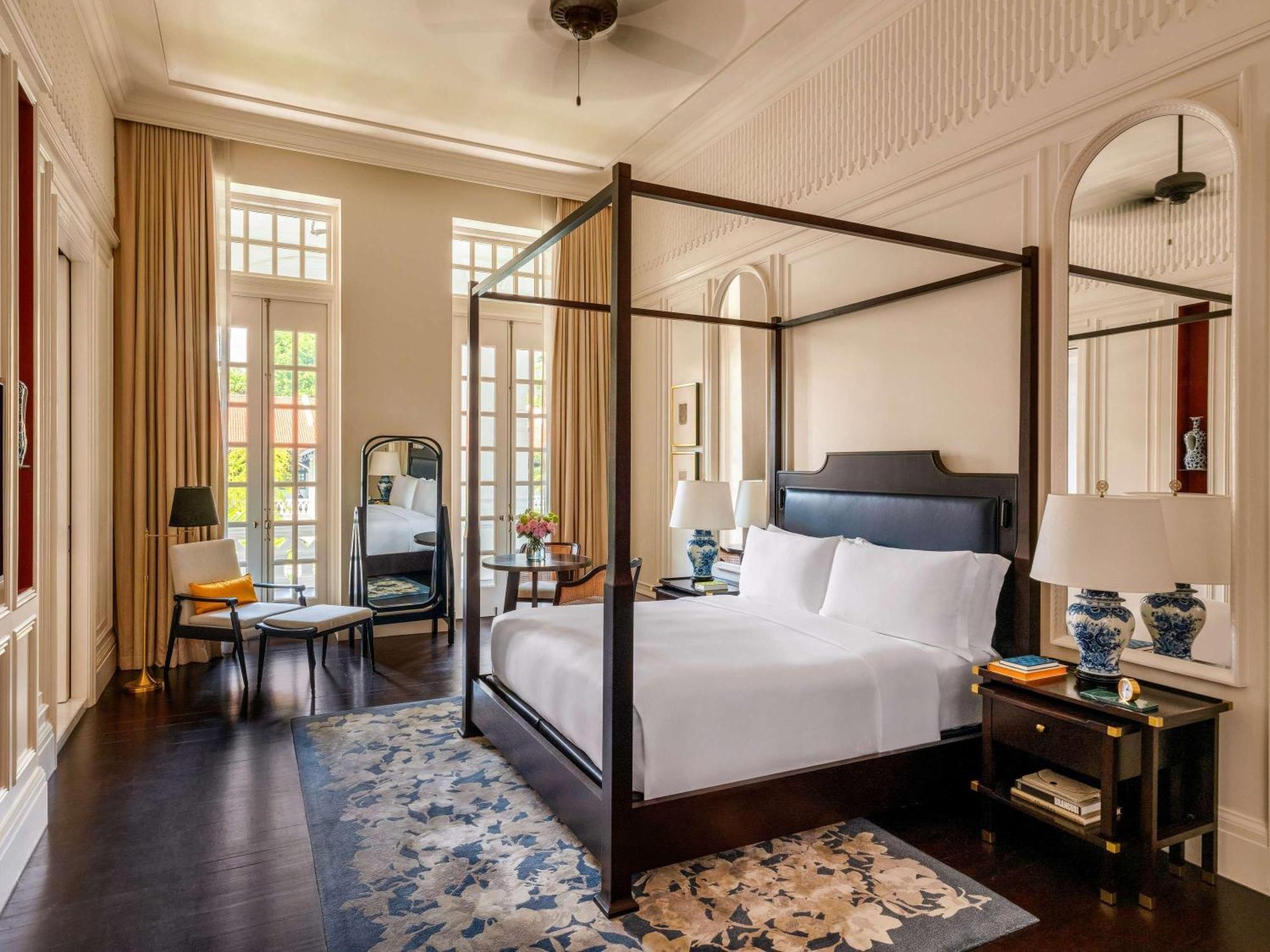 Raffles Khách sạn